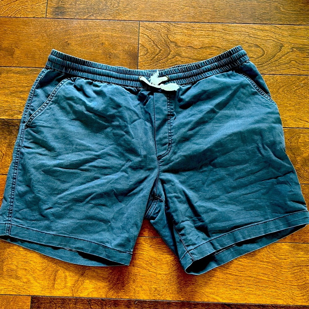 Marine Layer Saturday Canvas Shorts. Men’s XL. Asphalt/Gray color.